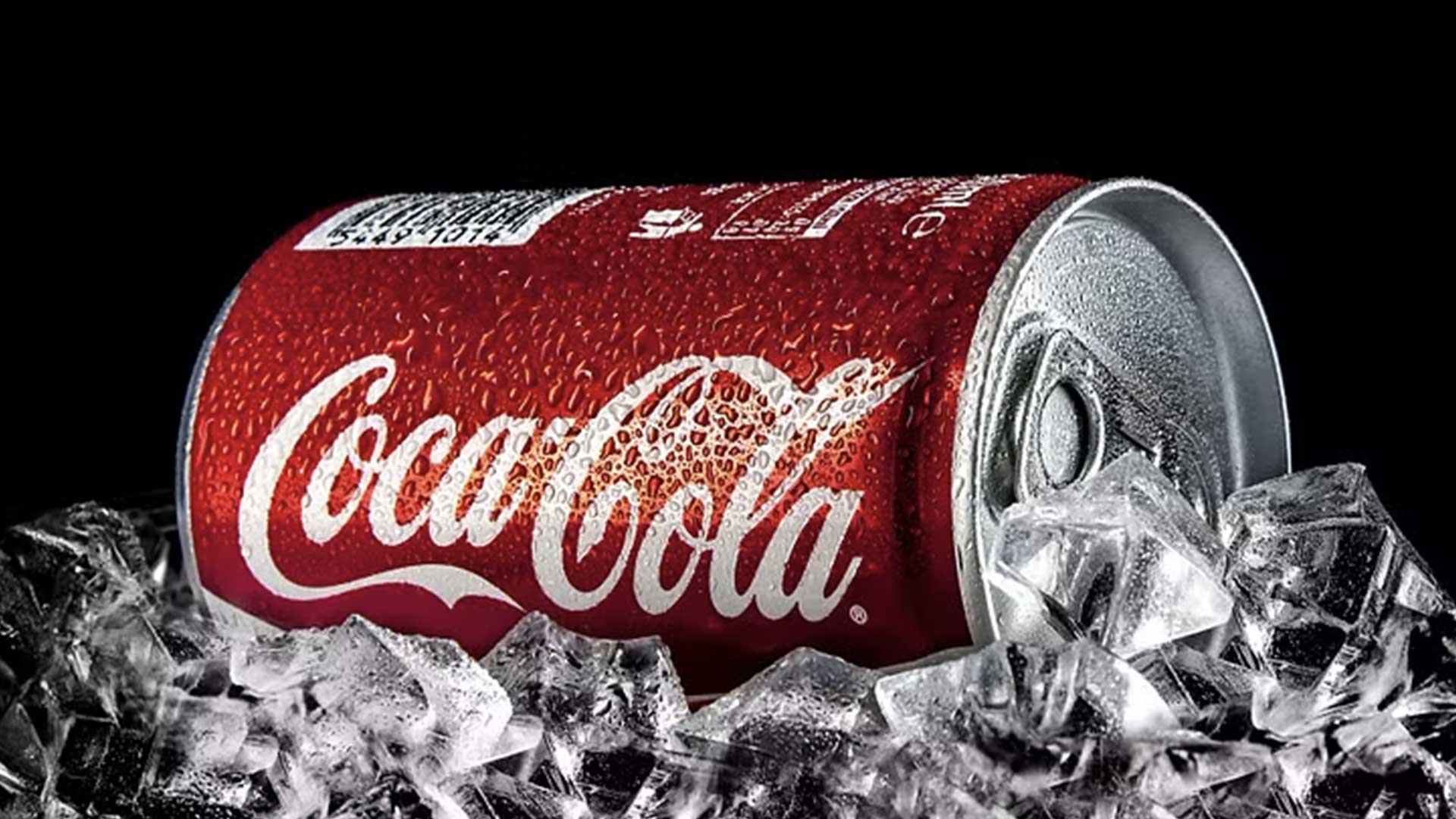 Coca-Cola il marketing che trasforma una bibita in momenti di gioia condivisa